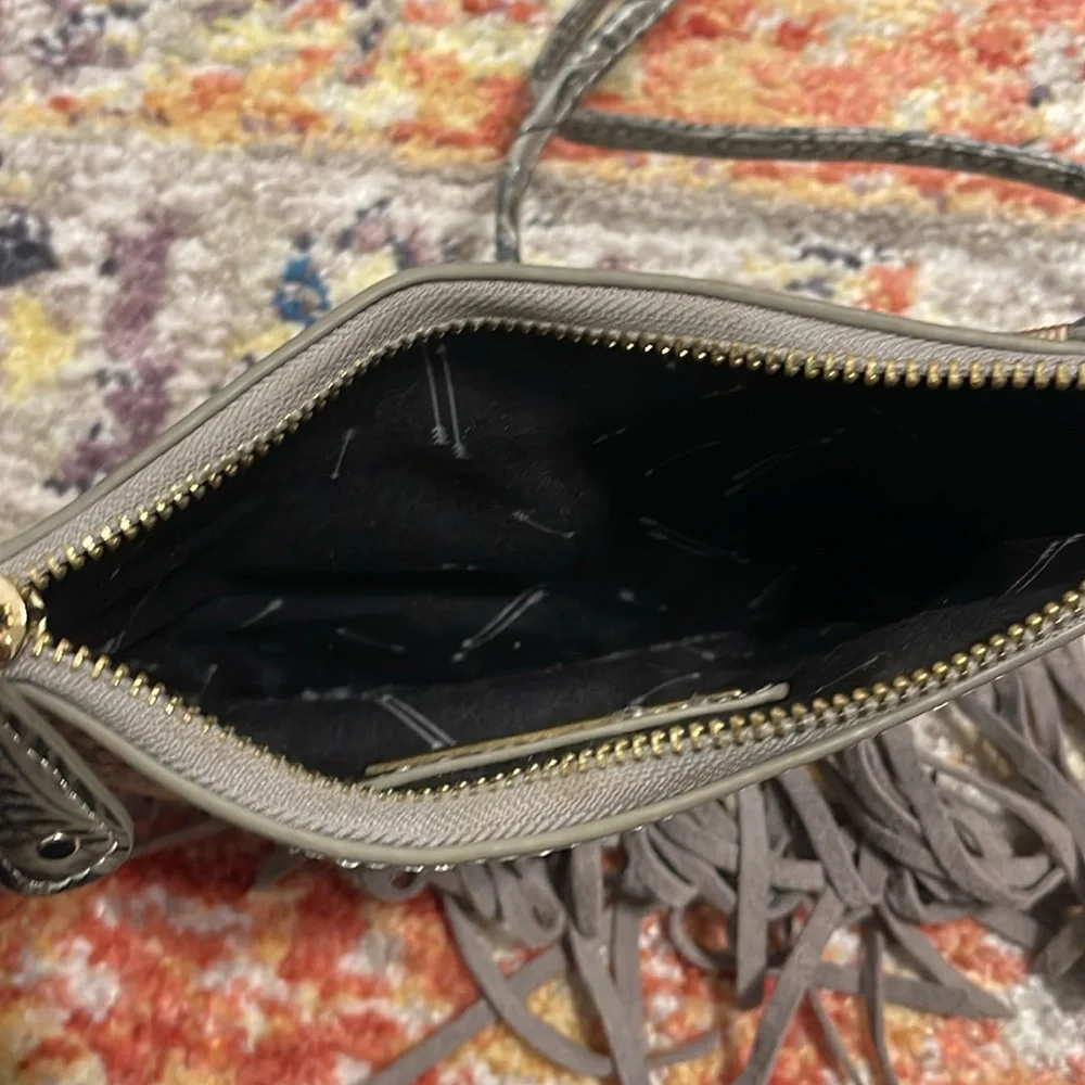 Small Cross Body or Wristlet - Picture 4 of 4